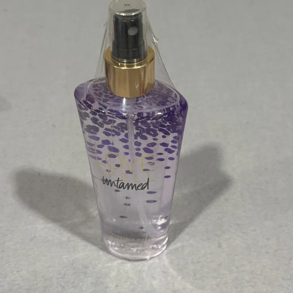 Victoria's Secret Fragrance Mist Women 8.4oz Purple Love Spell Untamed Spray